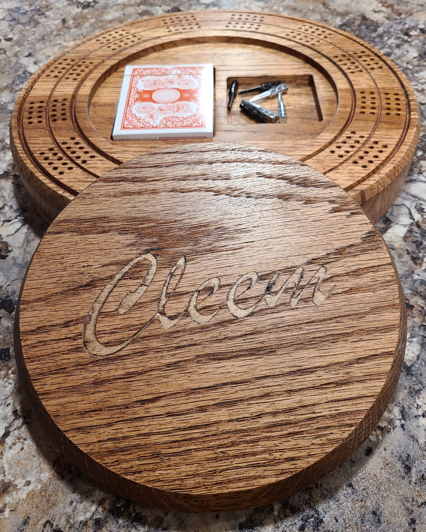 Round Cribbage Board with Custom Lid