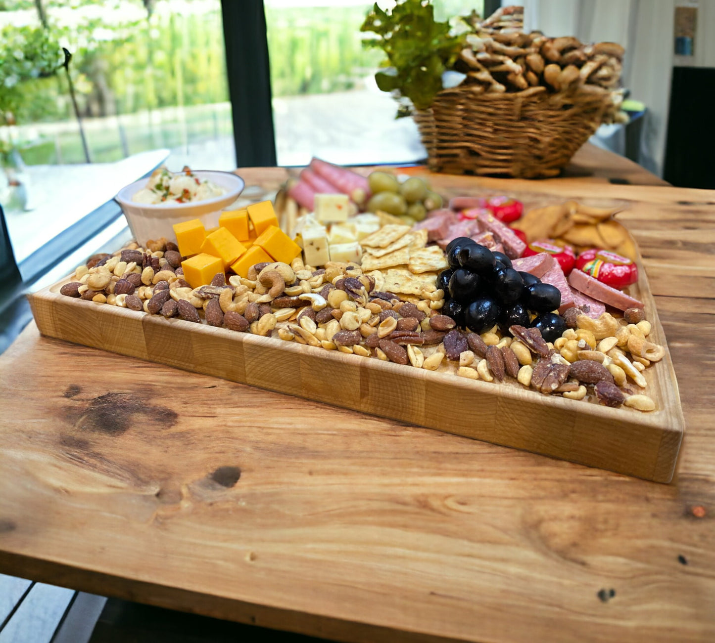 Custom 17"x11"x1.5" Charcuterie/Cheese/Cutting Board